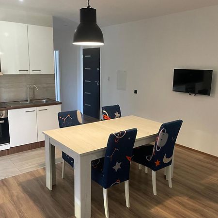 ביוגראד נה מורו Apartmani Bm מראה חיצוני תמונה