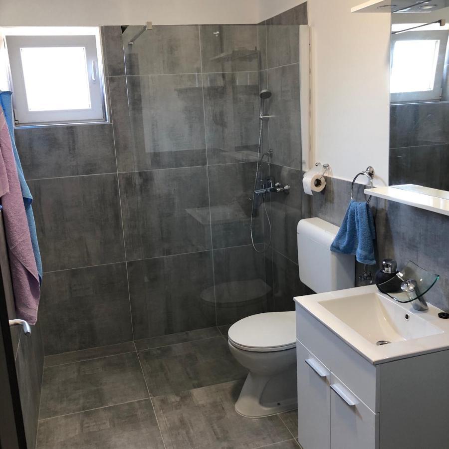 ביוגראד נה מורו Apartmani Bm מראה חיצוני תמונה
