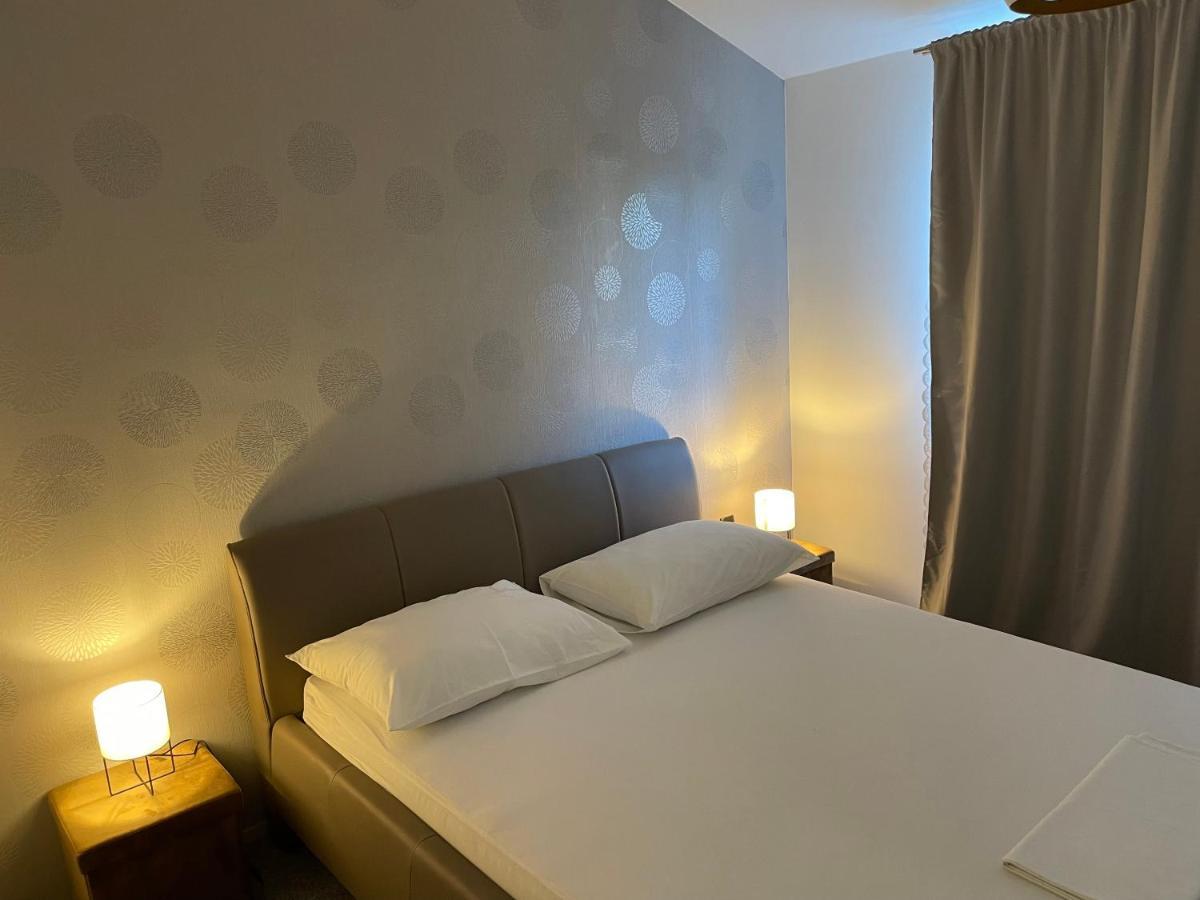 ביוגראד נה מורו Apartmani Bm מראה חיצוני תמונה