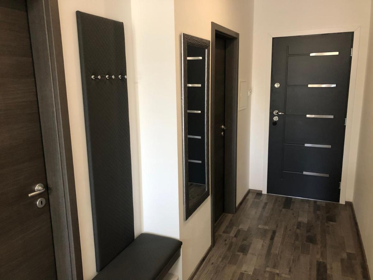 ביוגראד נה מורו Apartmani Bm מראה חיצוני תמונה