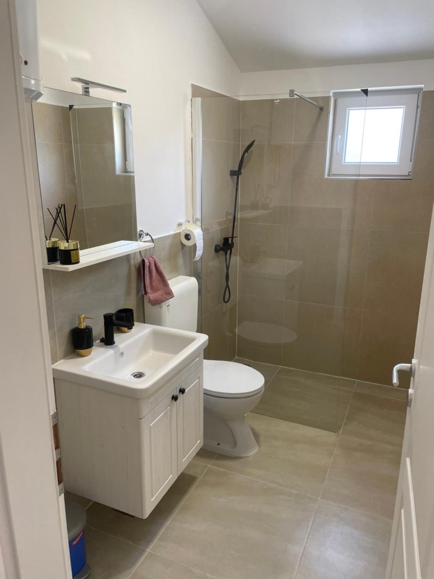 ביוגראד נה מורו Apartmani Bm מראה חיצוני תמונה